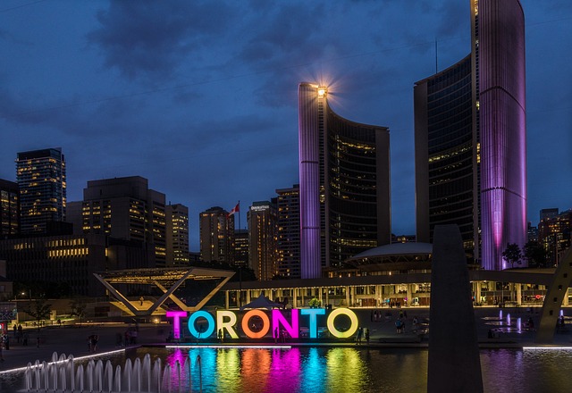 Toronto Nathan Phillips Square