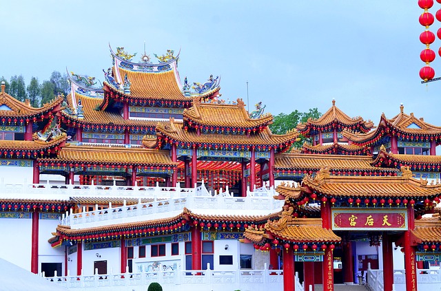 Kuala Lumpur co navštívit a vidět buddhistický chrám Thean Hou Temple