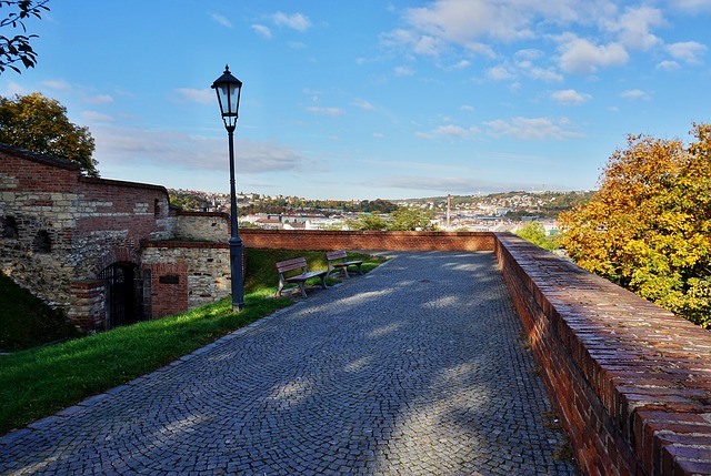 Praha Vyšehrad hradby co navštívit a vidět