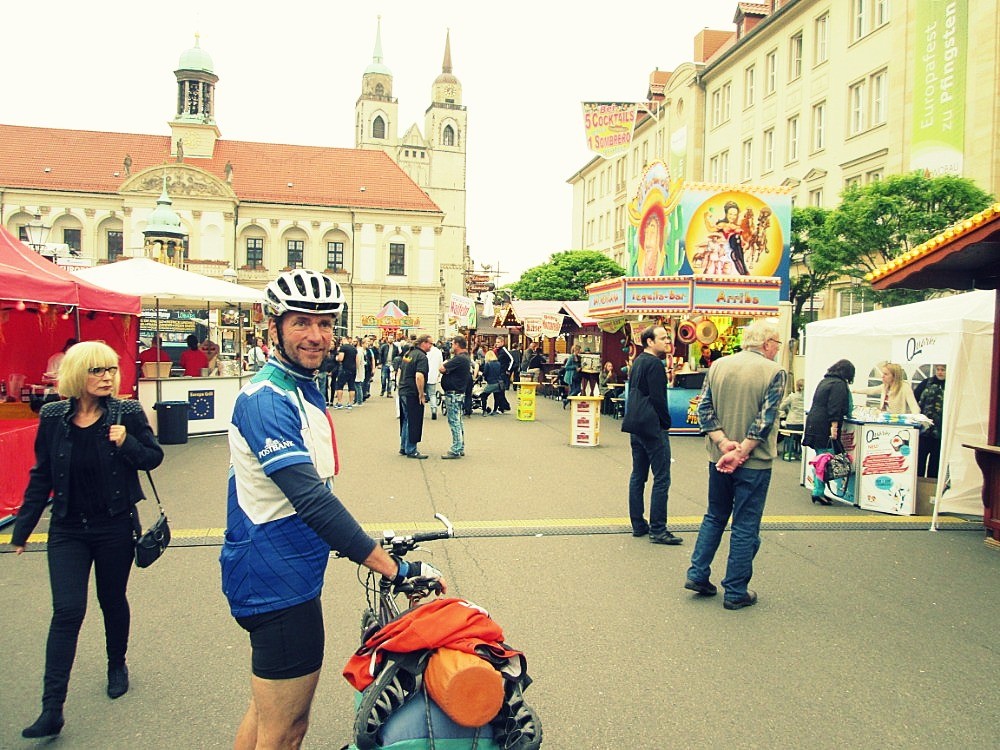 Cestopis Z Hamburku na kole