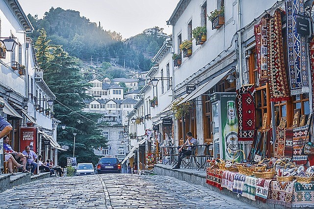 Albánie  Gjirokastra co navštívit a vidět