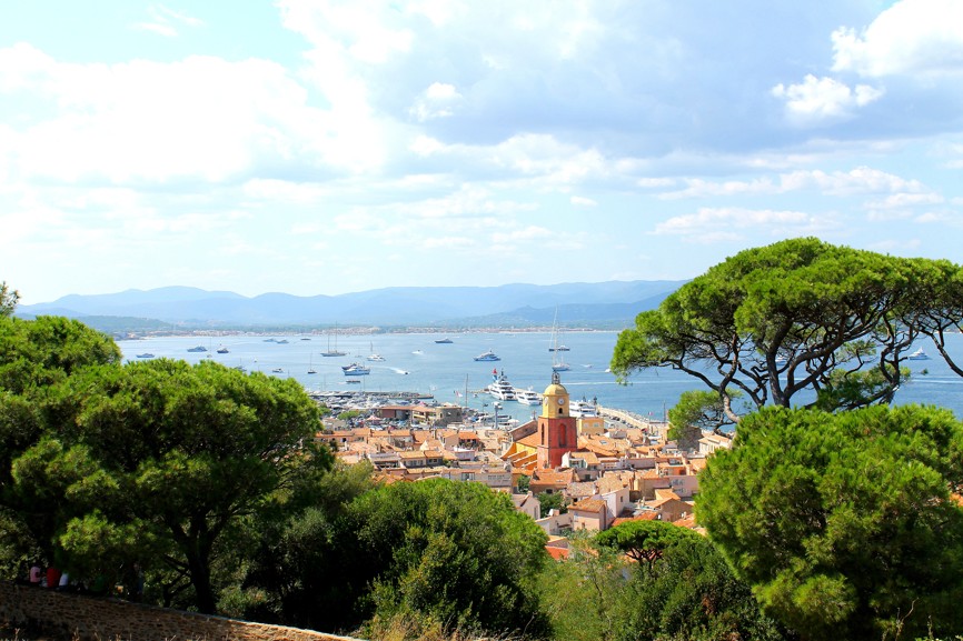 Saint Tropez přístav co navštívit a vidět na Azurovém pobřeží