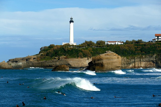 Biarritz surfování ve Francii   co navštívit a vidět ve Francii