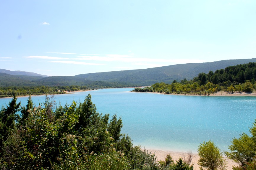 Gorges du Verdon přehrada Lac de Sainte-Croix co navštívit a vidět v Provence