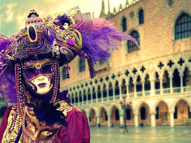 karneval v Benátkách 2023