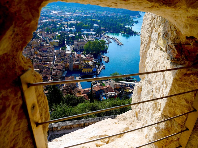 Lago di Garda Garda di Riva co navštívit a vidět v Lombardii