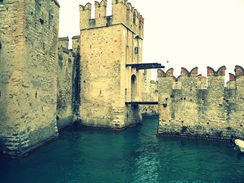 Lago di Garda Sirmione co navštívit a vidět v Lombardii