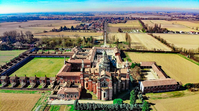 Pavia klášter Certosa di Pavia co navštívit a vidět v Lombardii