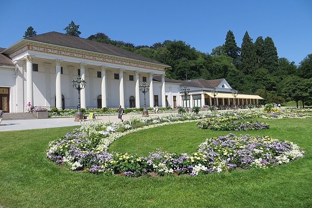 Co navštívit a vidět v Baden-Badenu, Kurhaus - lázeňský dům