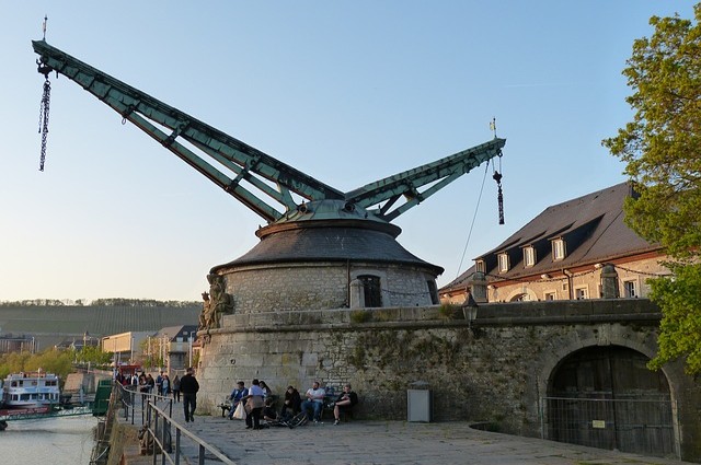 Německo Würzburg Alter Kranen co navštívit a vidět, průvodce