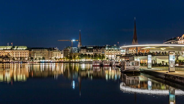 Co navštívit a vidět v Hamburku Binnenalster Cesty po světě