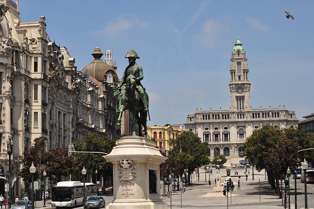 Porto - radnice Camara Municipal, co navštívit a vidět v Portu, turistické atrakce, průvodce