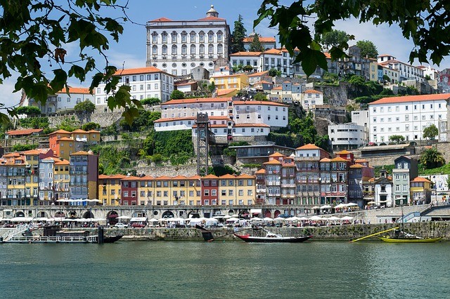 Porto - katedrála Sé a biskupský palác, co navštívit a vidět v Portu, turistické atrakce, průvodce