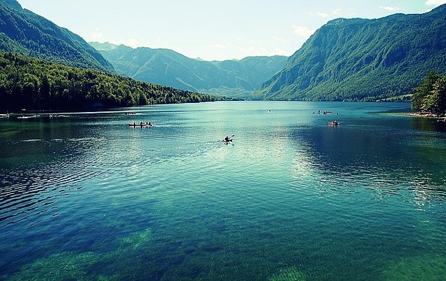 Slovinsko Julské Alpy Bohinjske jezero Co navštívit a vidět ve Slovinsku